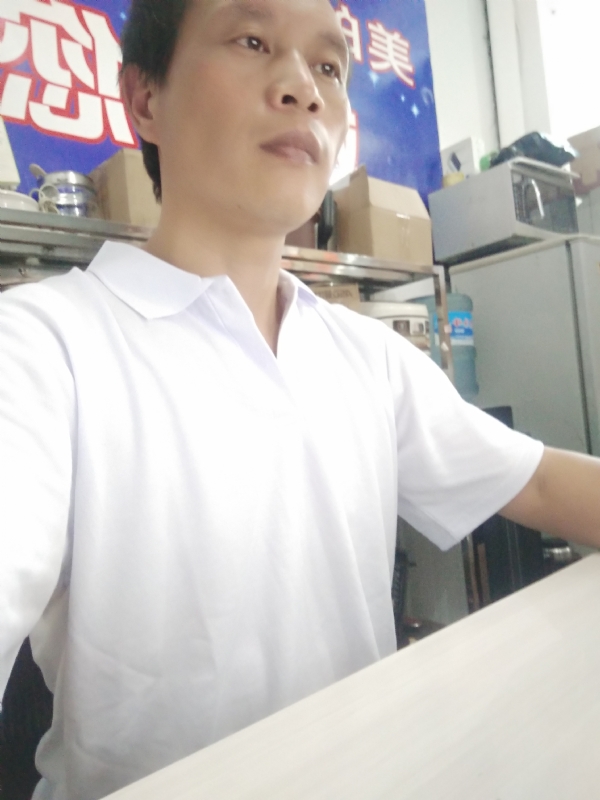 深蓝色的海的第一张照片--永春相亲网